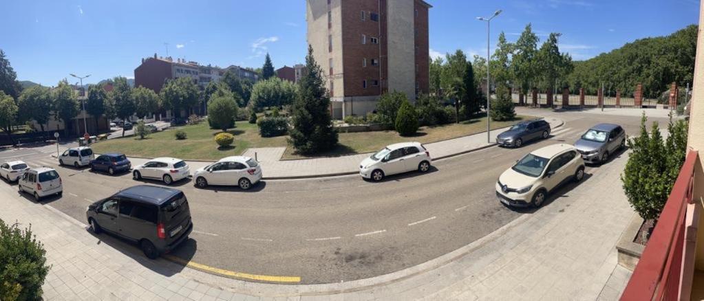 Apto. Grande, Luminoso Y Centrico Leilighet Olot Eksteriør bilde